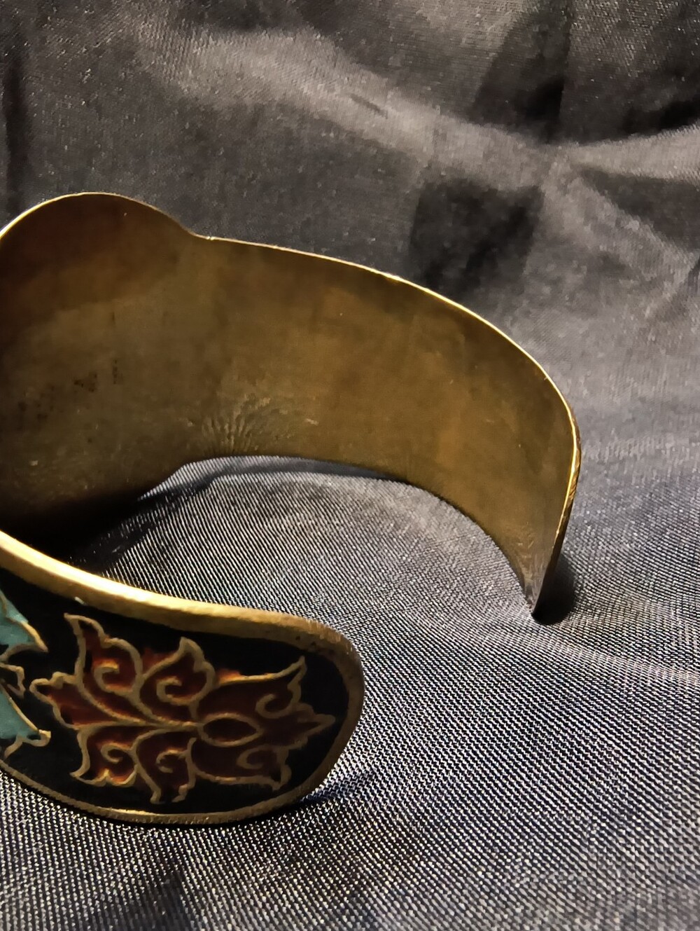 Antique Scorpio Brass And Enamel Cuff, Unisex - Picture 4 of 5